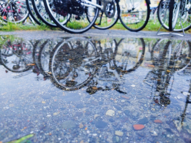 自転車で通勤雨の日どうしてる？対策や服装も紹介